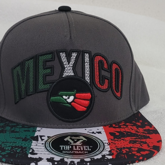 Baseball Caps - Picture 12 of 16